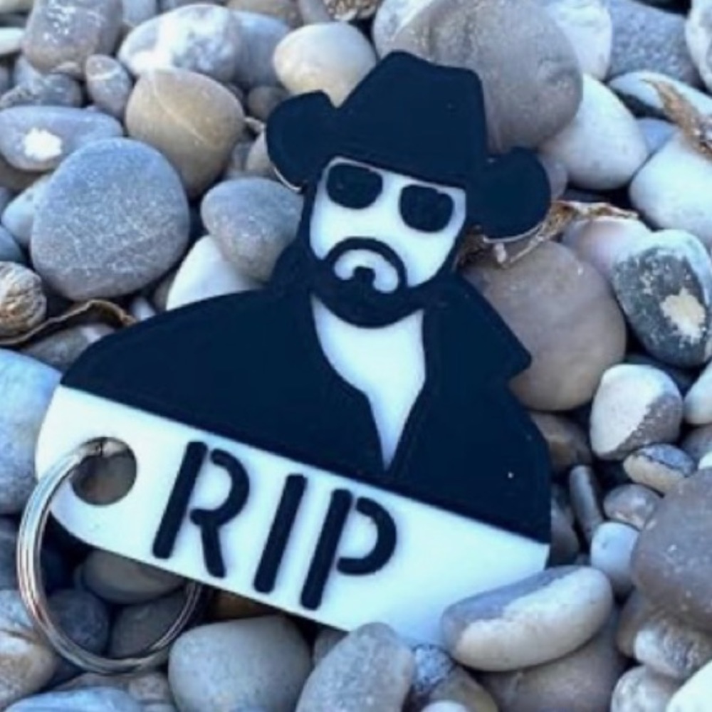 Yellowstone Rip Keychain - Picture 2 of 5